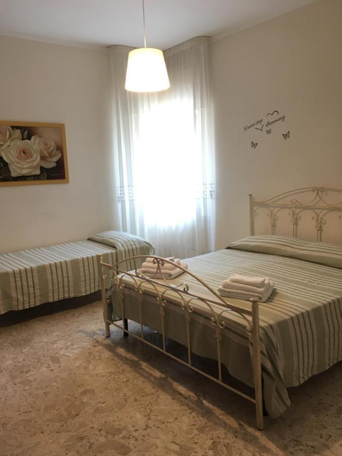B&B Al Campanile Таранто Екстериор снимка